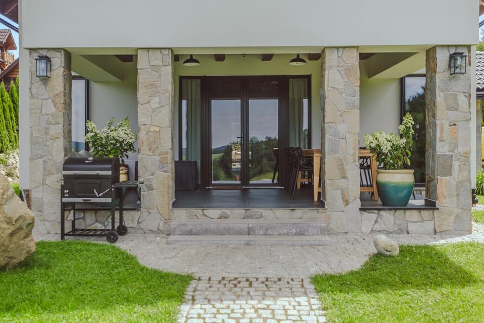 BBQ facilities, Garden, View (from property/room), Balcony/Terrace