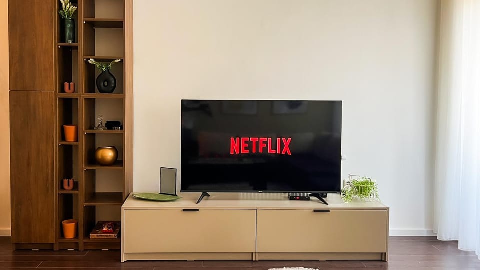 Communal lounge/ TV room, TV and multimedia, Evening entertainment