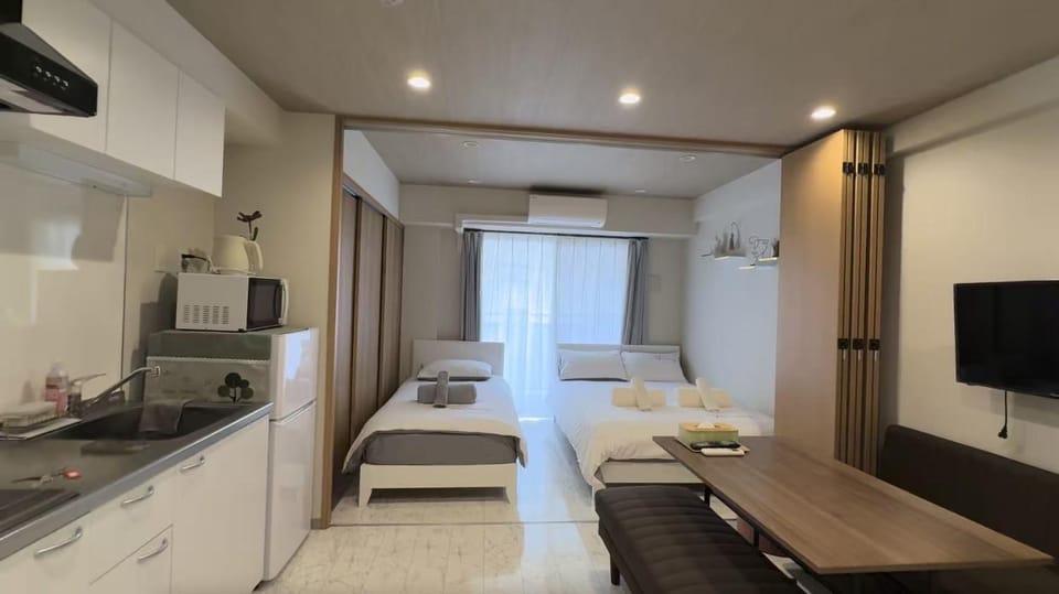 Kumo 云 Apartment in Osaka
