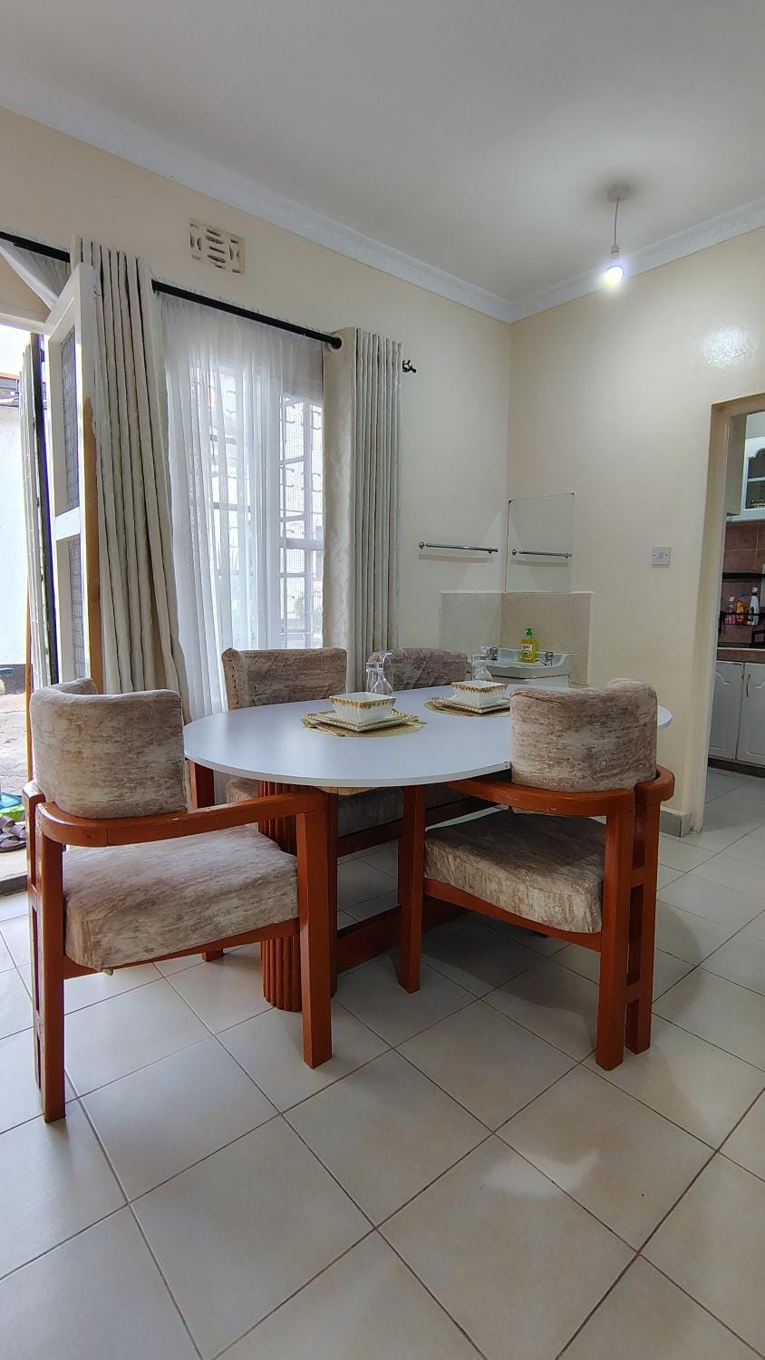 Lauryl Comfy Stays Apartment in Uganda