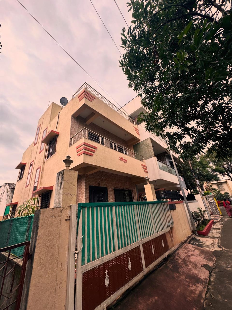 Property building, Day, Neighbourhood, View (from property/room), Street view