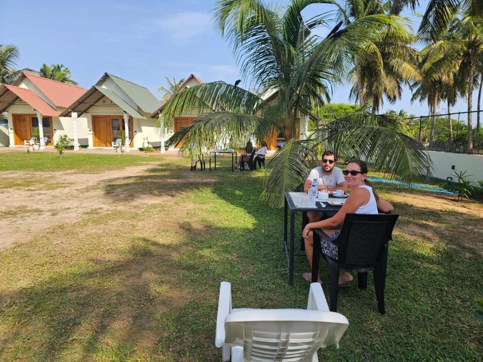 Day, Natural landscape, Garden, Guests, group of guests