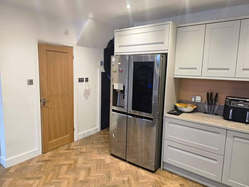 Coffee/tea facilities, Kitchen or kitchenette, dishwasher, oven, pet friendly, toaster