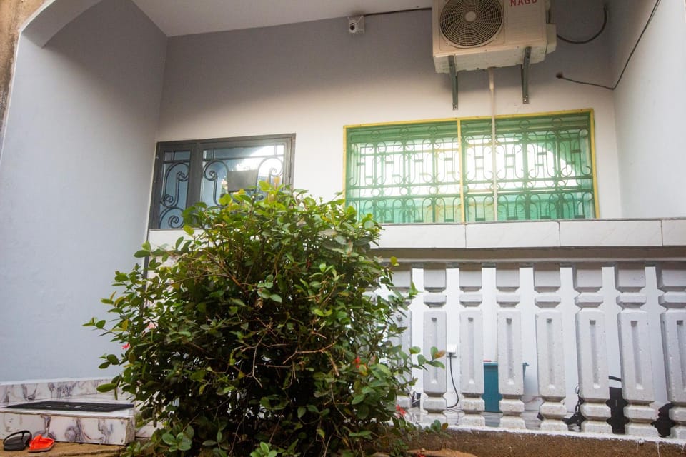 Balcony/Terrace, air conditioner, air conditioner