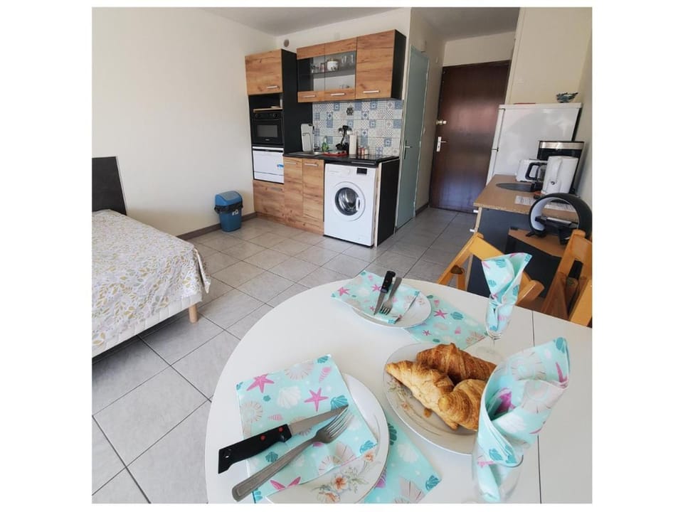 A 100m de la plage A5, etage 1 Apartment in Agde