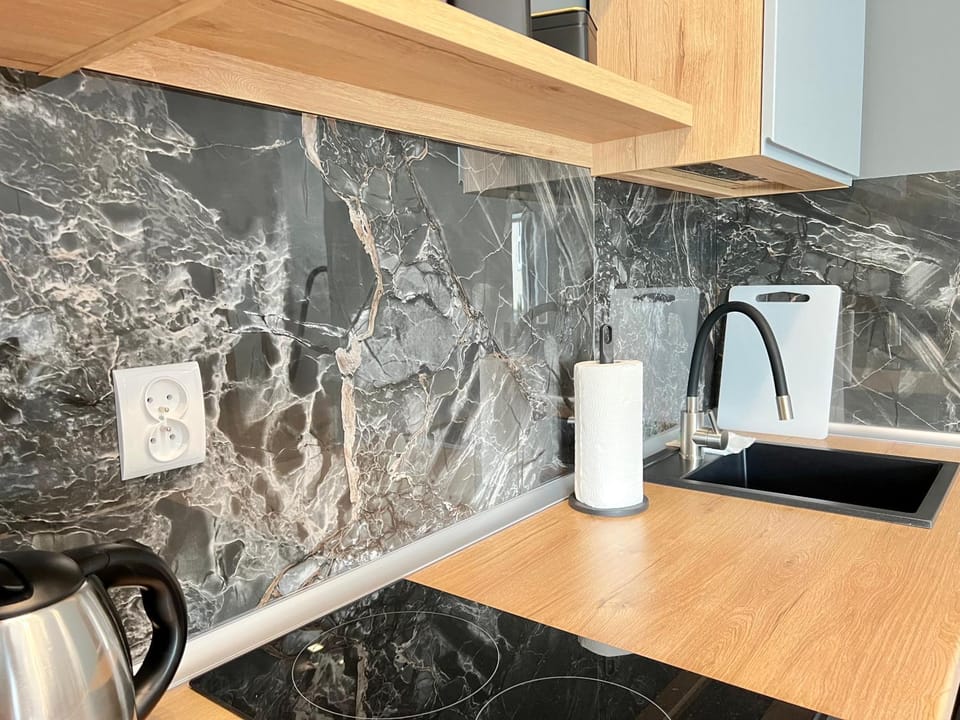 Kitchen or kitchenette, kitchen