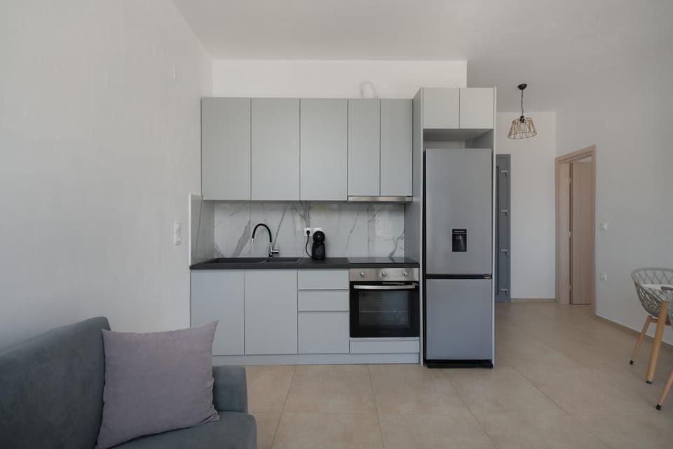 Kitchen or kitchenette, oven, stove