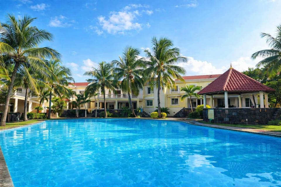 Pool view, Swimming pool, Swimming pool
