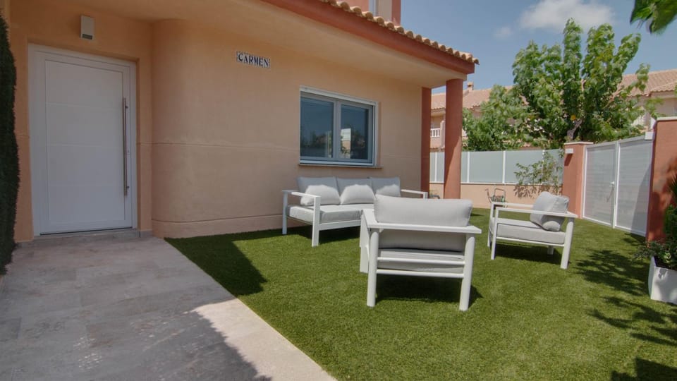 Garden, Garden, Balcony/Terrace, Seating area
