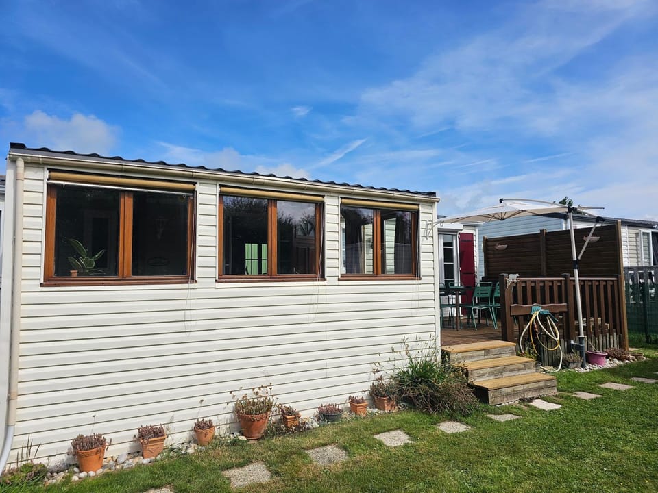 Entre Terre et Mer Campground/ 
RV Resort in Criel-sur-Mer