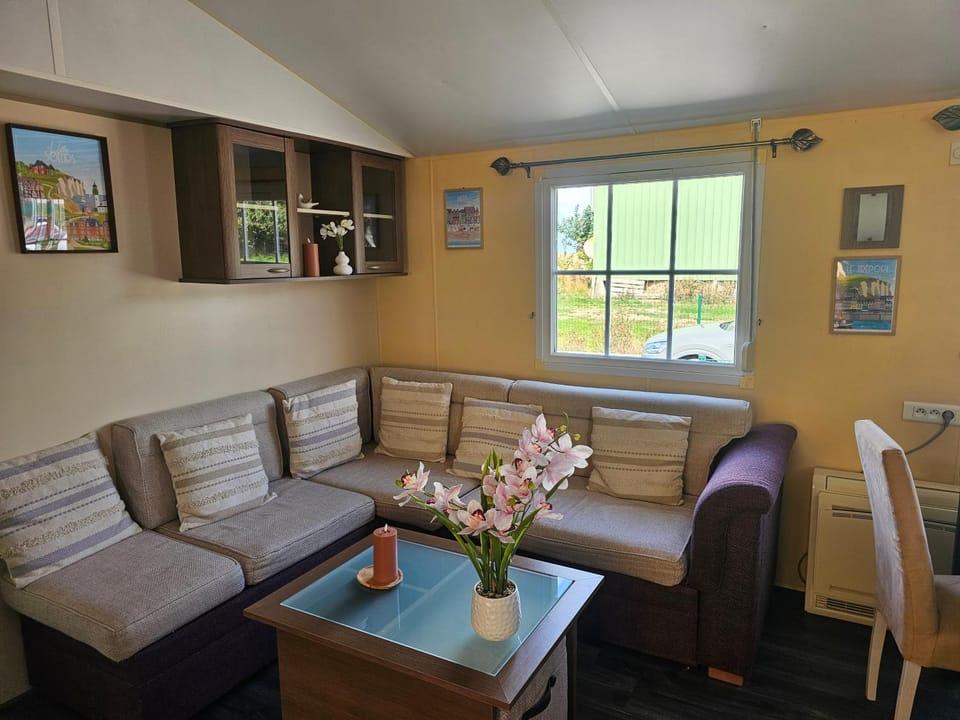 Entre Terre et Mer Campground/ 
RV Resort in Criel-sur-Mer