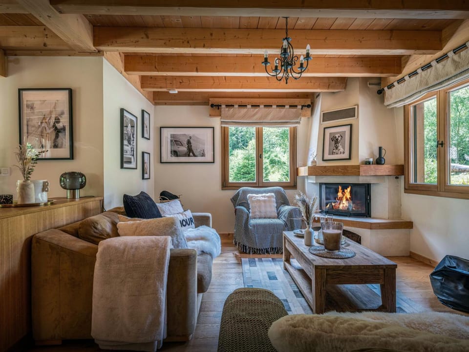 Living room, Seating area