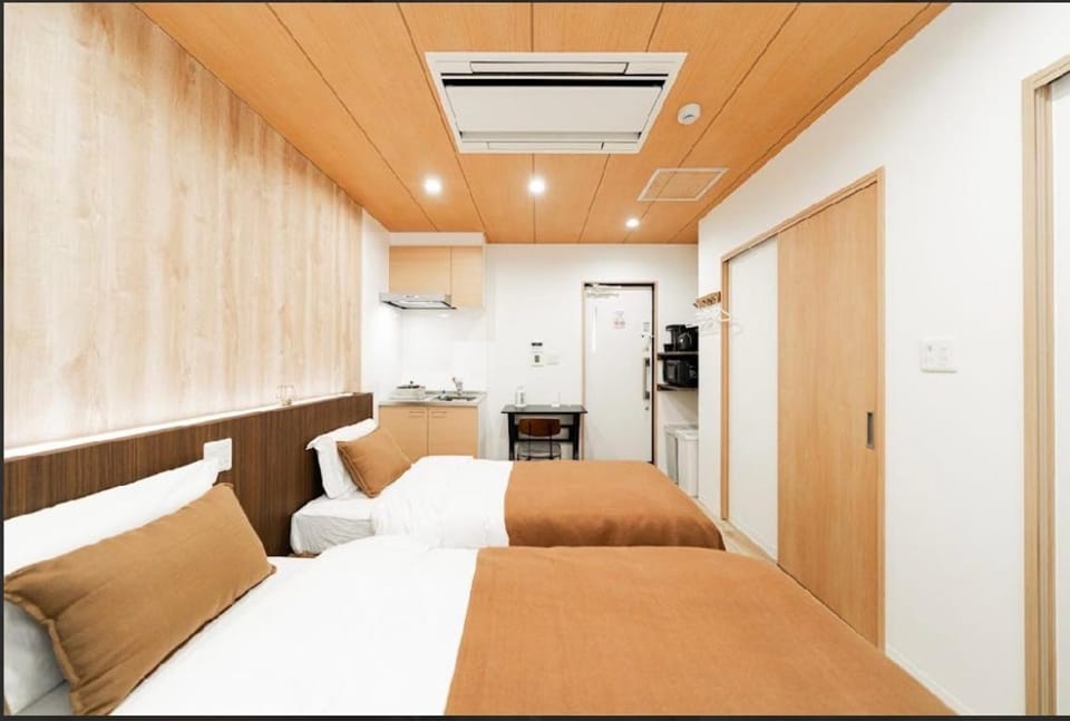 Bed, Kitchen or kitchenette