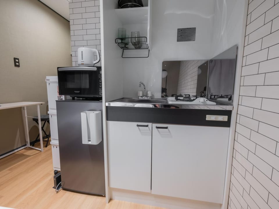 Kitchen or kitchenette
