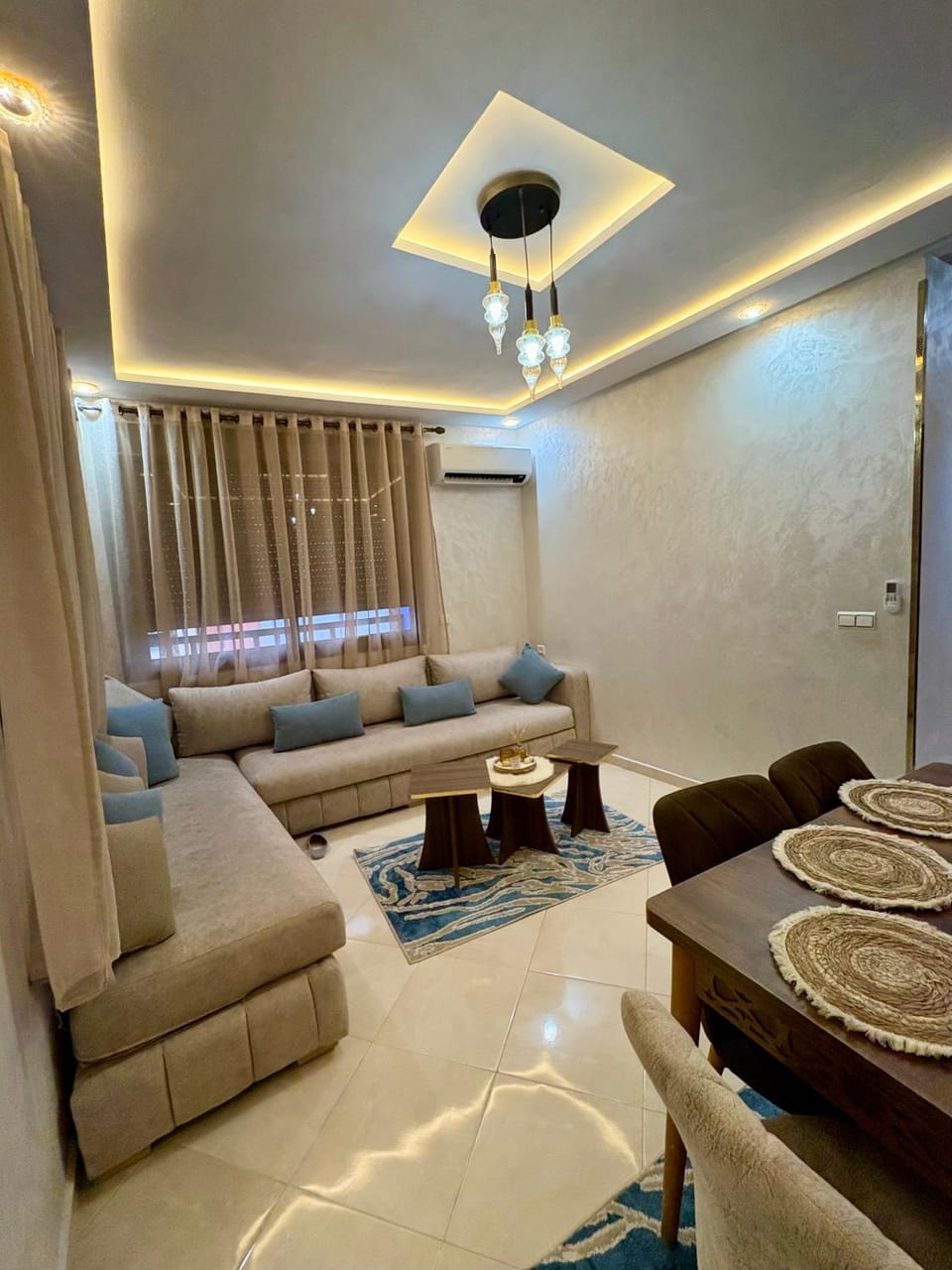 Living room, Photo of the whole room, Seating area
