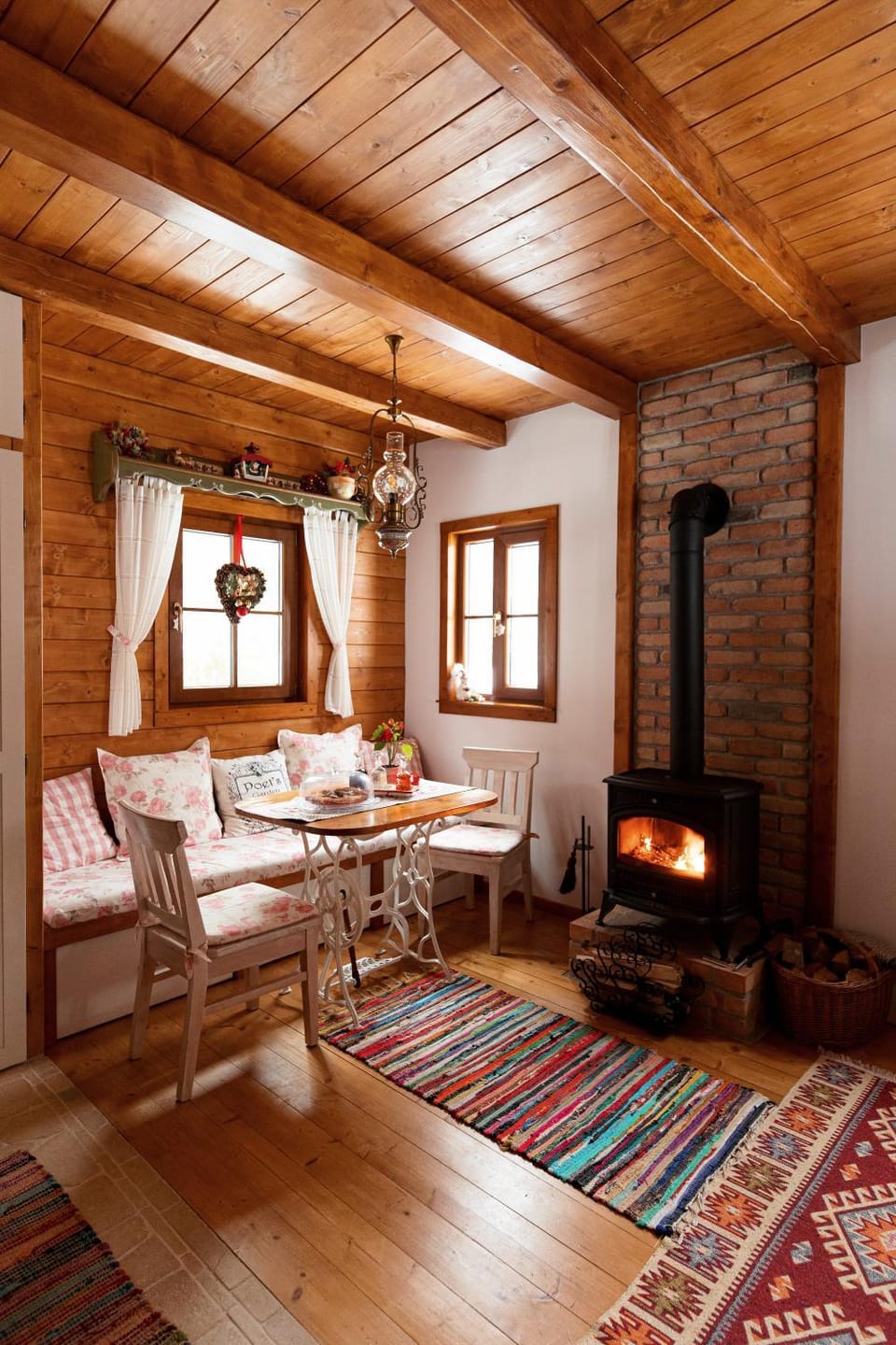 Căsuța cu Alune House in Romania