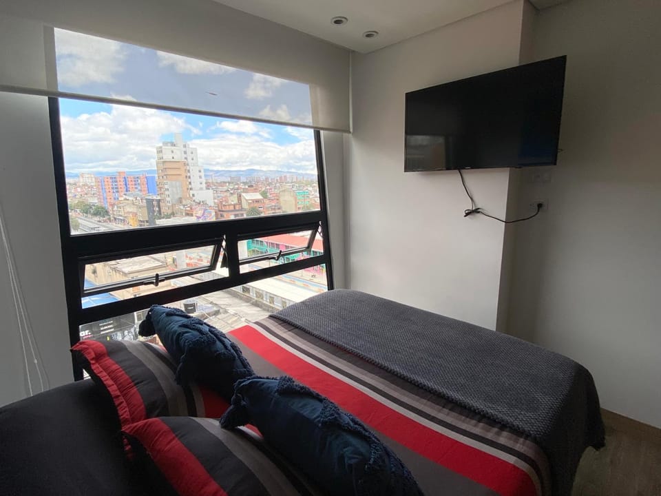 TV and multimedia, Bedroom, City view