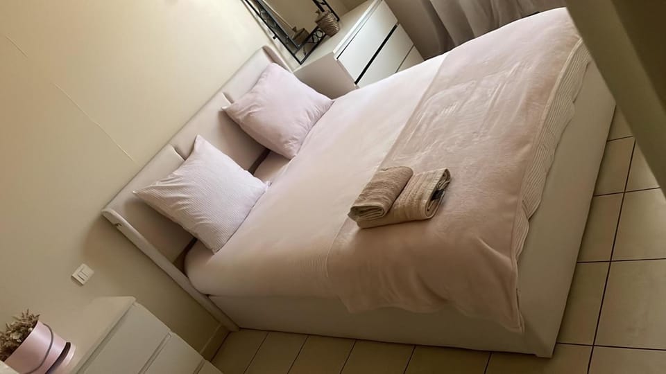 PROVENCE, MAISON SPACIEUSE et CONFORTABLE à coté de SPIROU,NARUTO et , WAVE ISLAND Villa in Provence-Alpes-Côte d'Azur