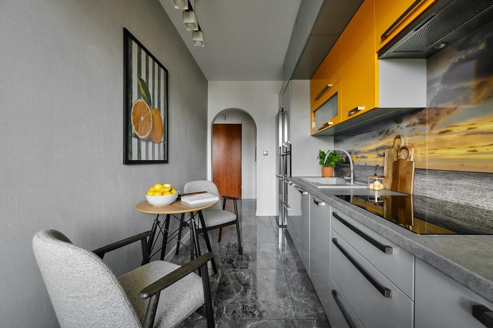 Kitchen or kitchenette, Dining area, dishwasher, stove
