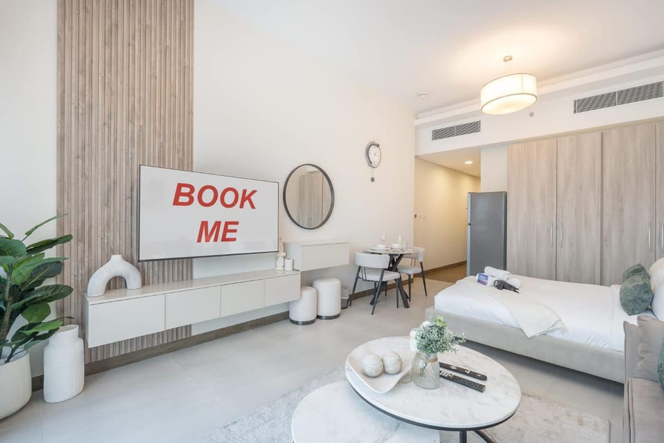 Free housekeeping visits during your stay - StayShort - Business Bay for 2 people with Private Balcony Apartment in Dubai