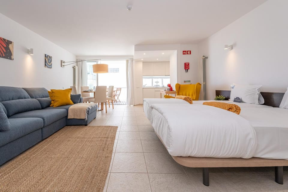 Bed, Seating area, Bedroom