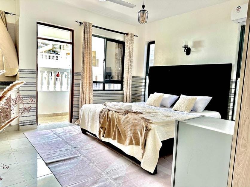 Mambo Sea view 3bd Penthouse Mombasa Apartment in Mombasa County