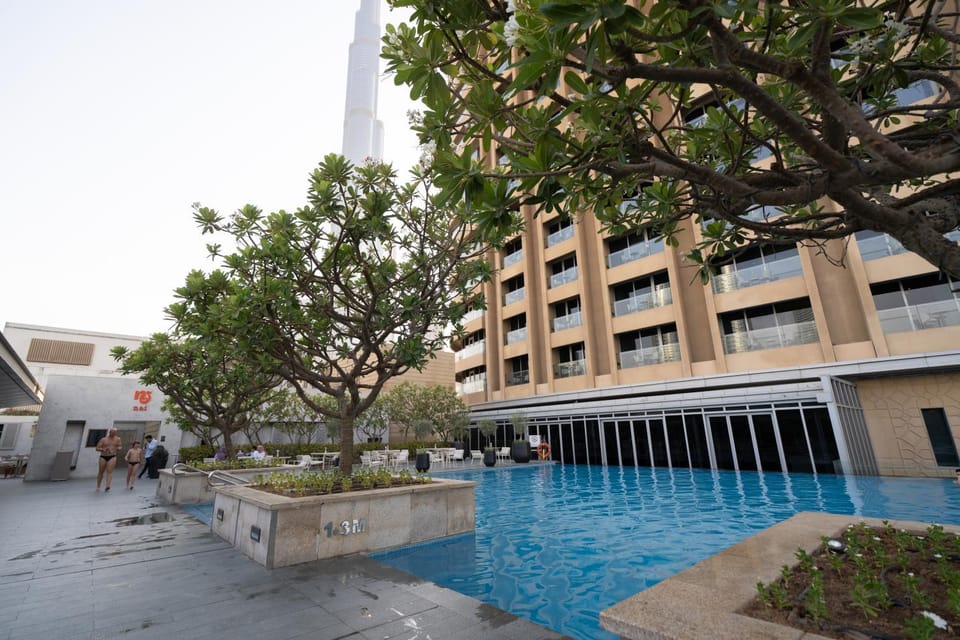 Property building, Restaurant/places to eat, Day, Pool view, Swimming pool, Swimming pool