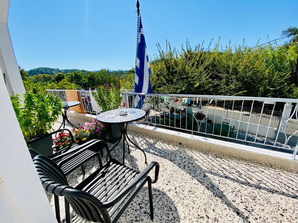 Day, View (from property/room), Balcony/Terrace, Mountain view