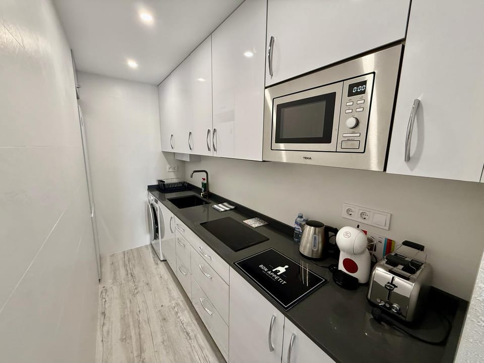 Coffee/tea facilities, Kitchen or kitchenette, toaster
