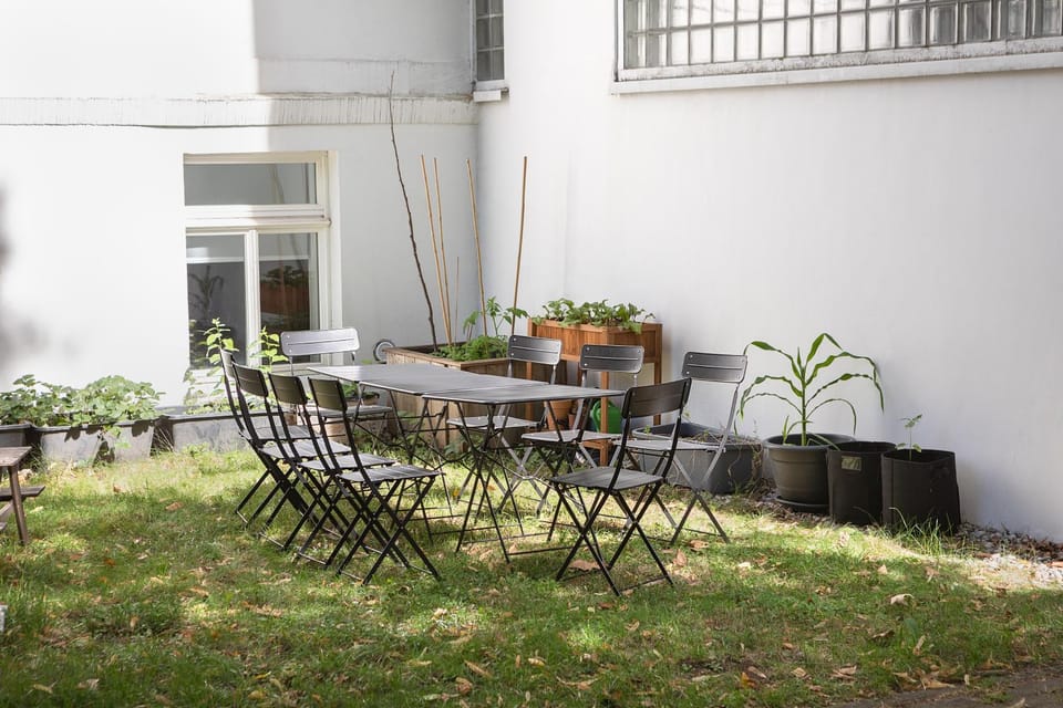 Patio, Day, Garden, Dining area, Garden view