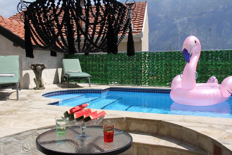 Pool view, Swimming pool, sunbed