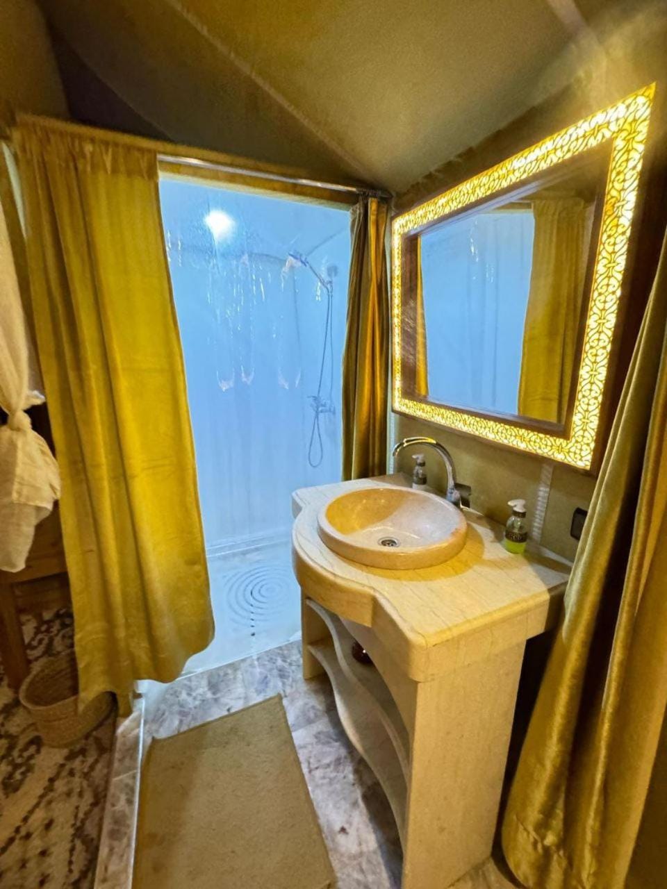 Bedroom, Bath