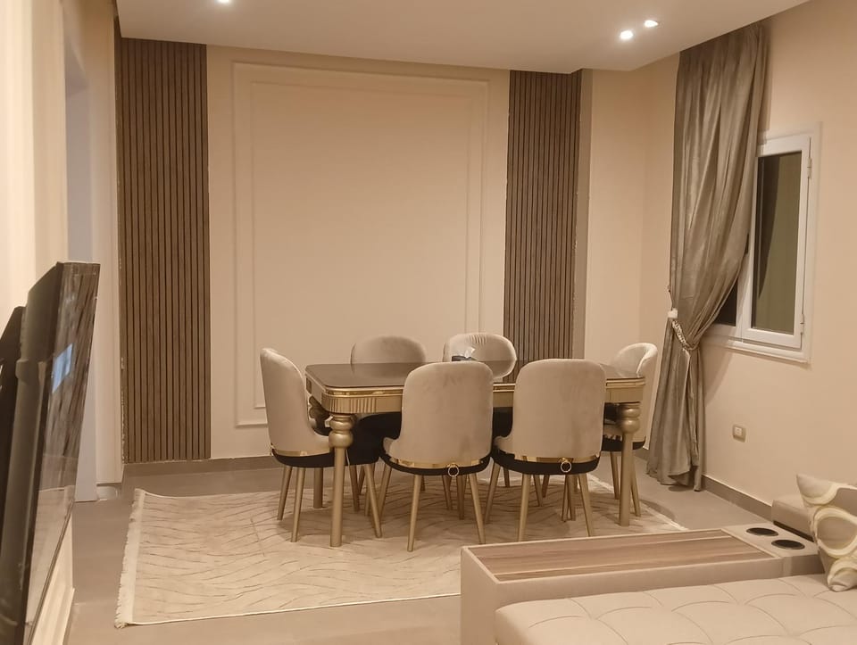 Wight Rose Apartment in New Cairo City
