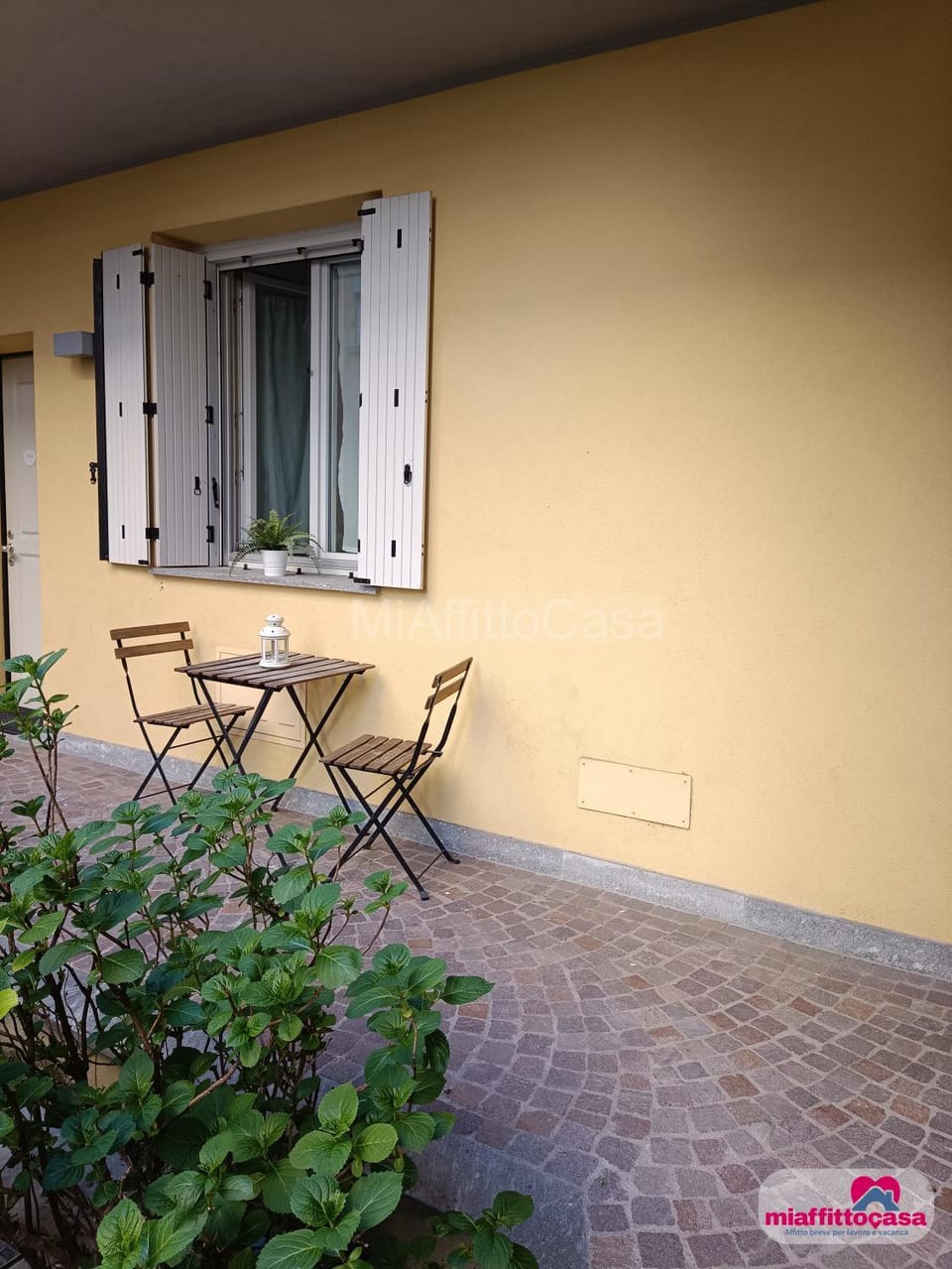 Patio, Inner courtyard view