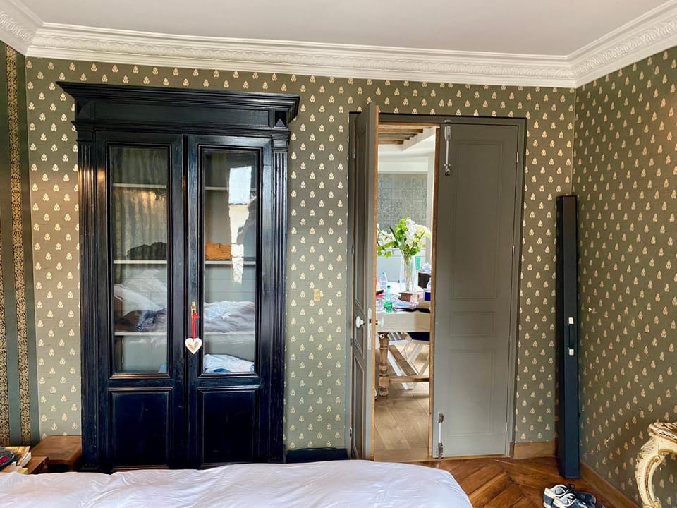 Bedroom, wardrobe
