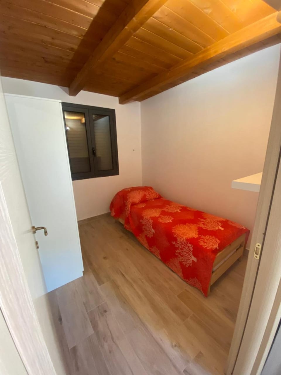 Bedroom, wardrobe