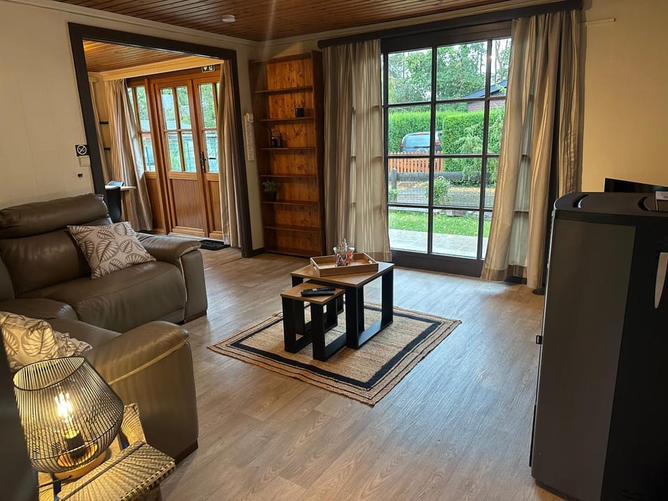 La tanière du ptit Lou Chalet in Belgium