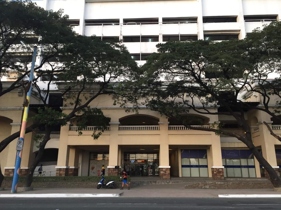 Toledo Tower, Tropicana Gardens, Marikina City Apartment hotel in Marikina
