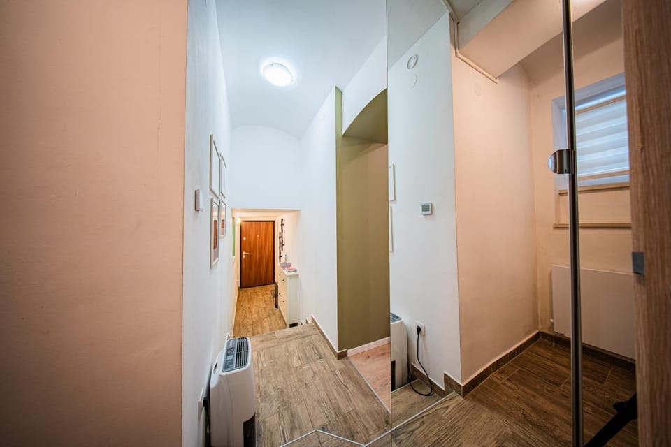 Facade/entrance, Photo of the whole room, heating, heating, wardrobe