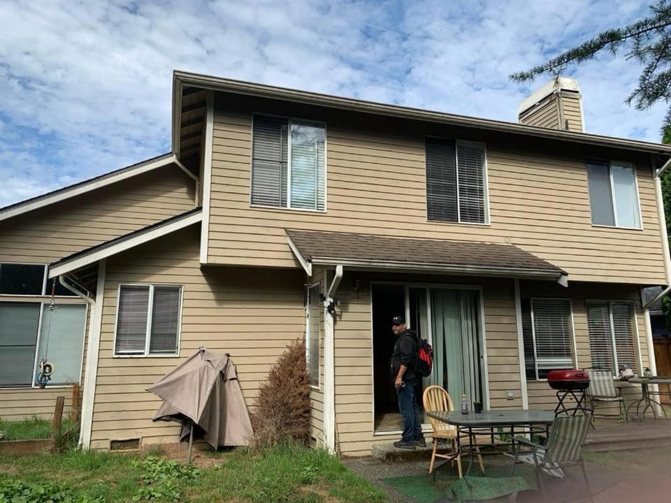 Cedar River One Bedroom In A 4 Bedroom House House in Cascade-Fairwood