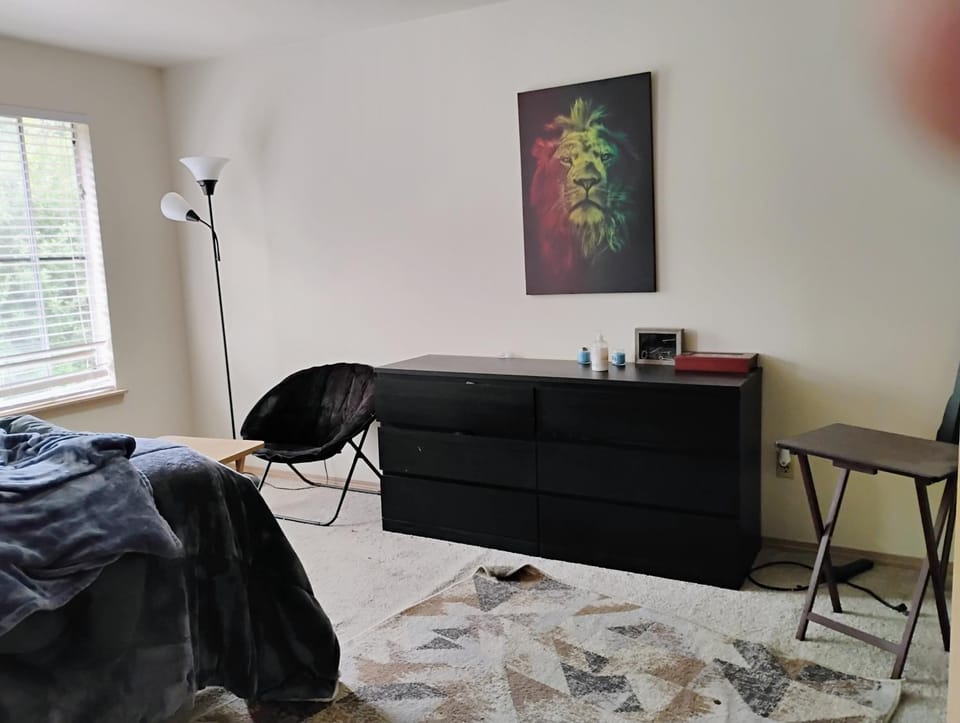 Cedar River One Bedroom In A 4 Bedroom House House in Cascade-Fairwood