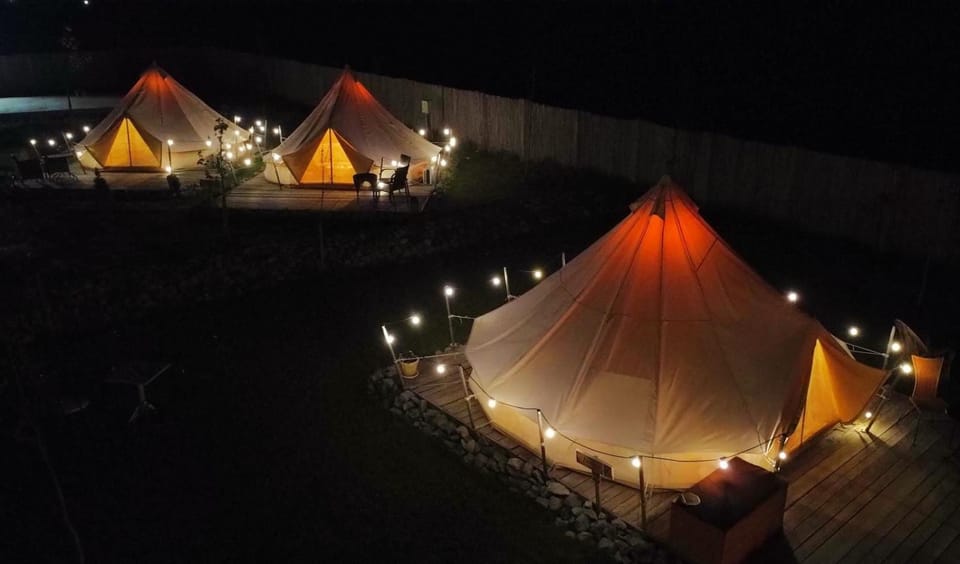 Pyramid Retreat Luxury tent in Romania