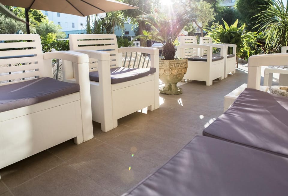 Garden, Balcony/Terrace