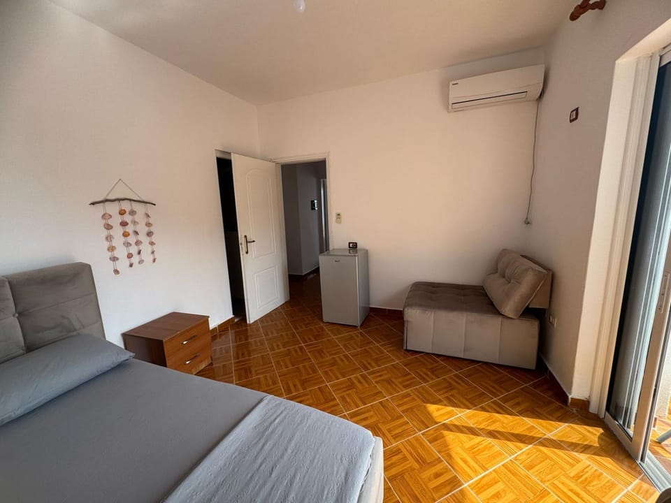 Harbour View Stay Apartment in Vlorë County, Albania