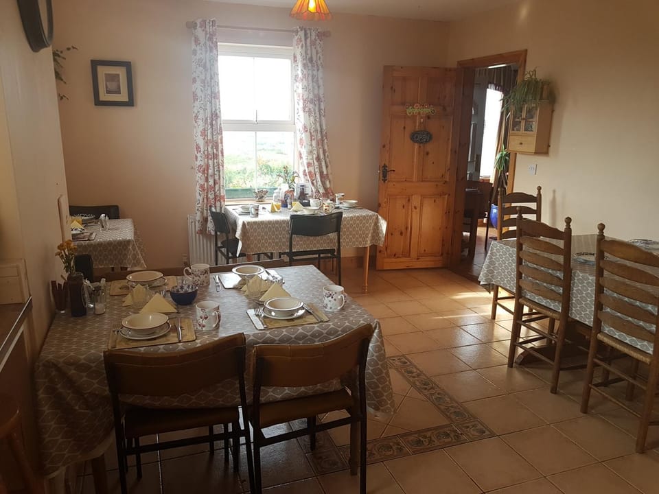 Doolinsunset Country House in County Clare