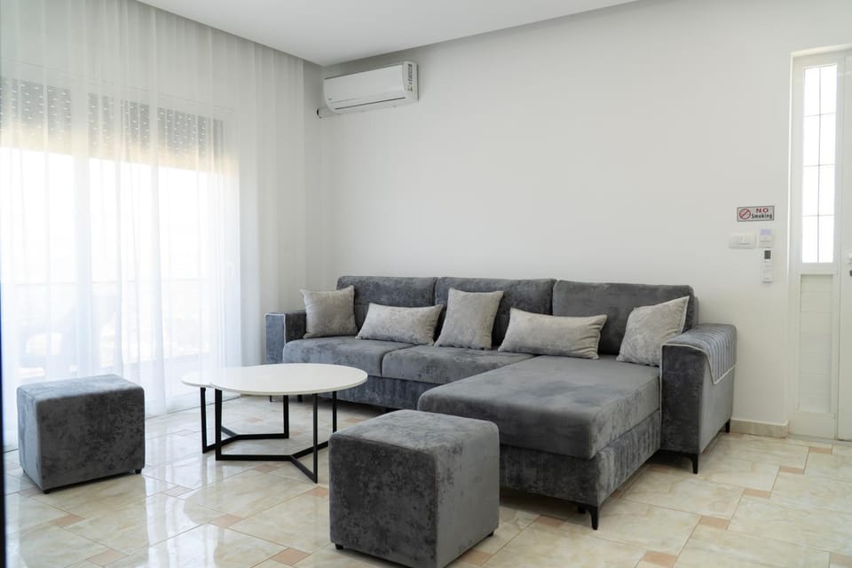 Living room, Seating area, air conditioner