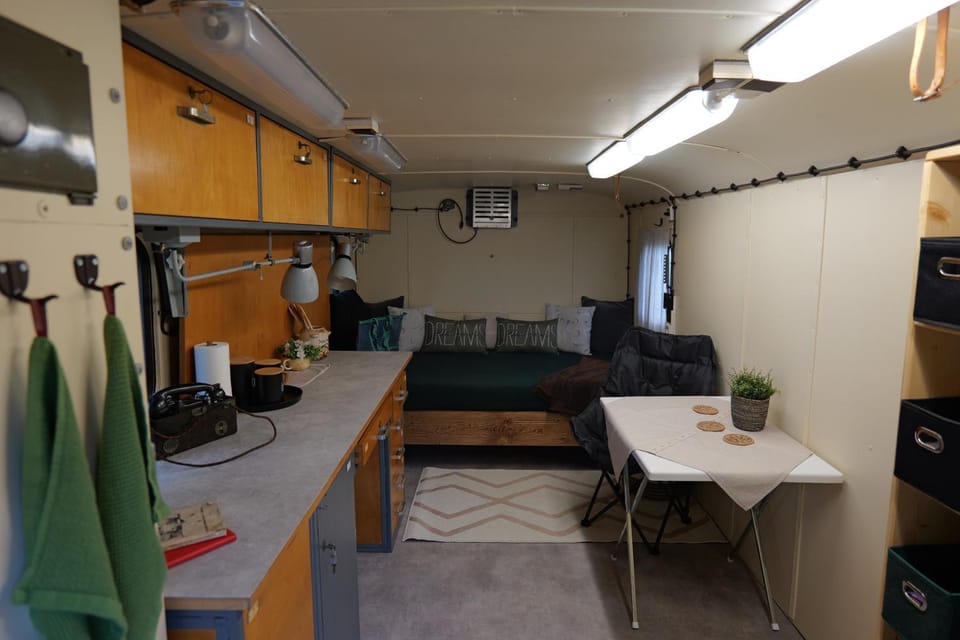 Kitchen or kitchenette, Seating area