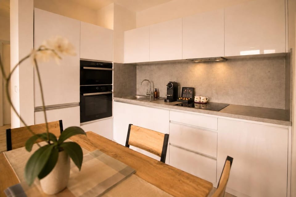 Modern Gateway - 10min to High Tatras with Parking Apartment in Slovakia
