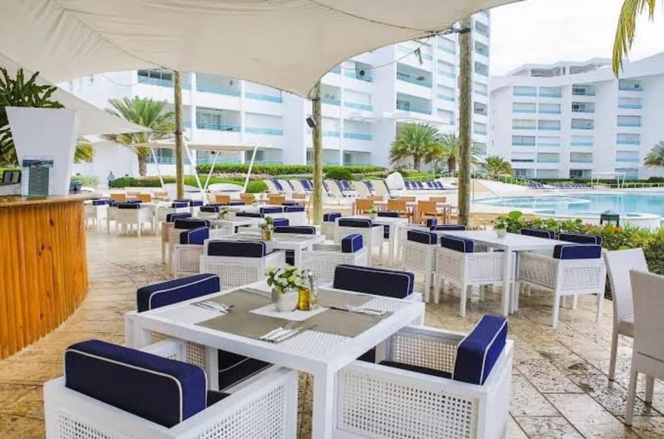 Beachfront Three Bedroom apt with Jacuzzi Apartment in Juan Dolio