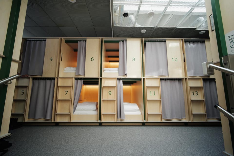 Green Marmot Capsule Hotel Genève - Self check-in Capsule hotel in Geneva